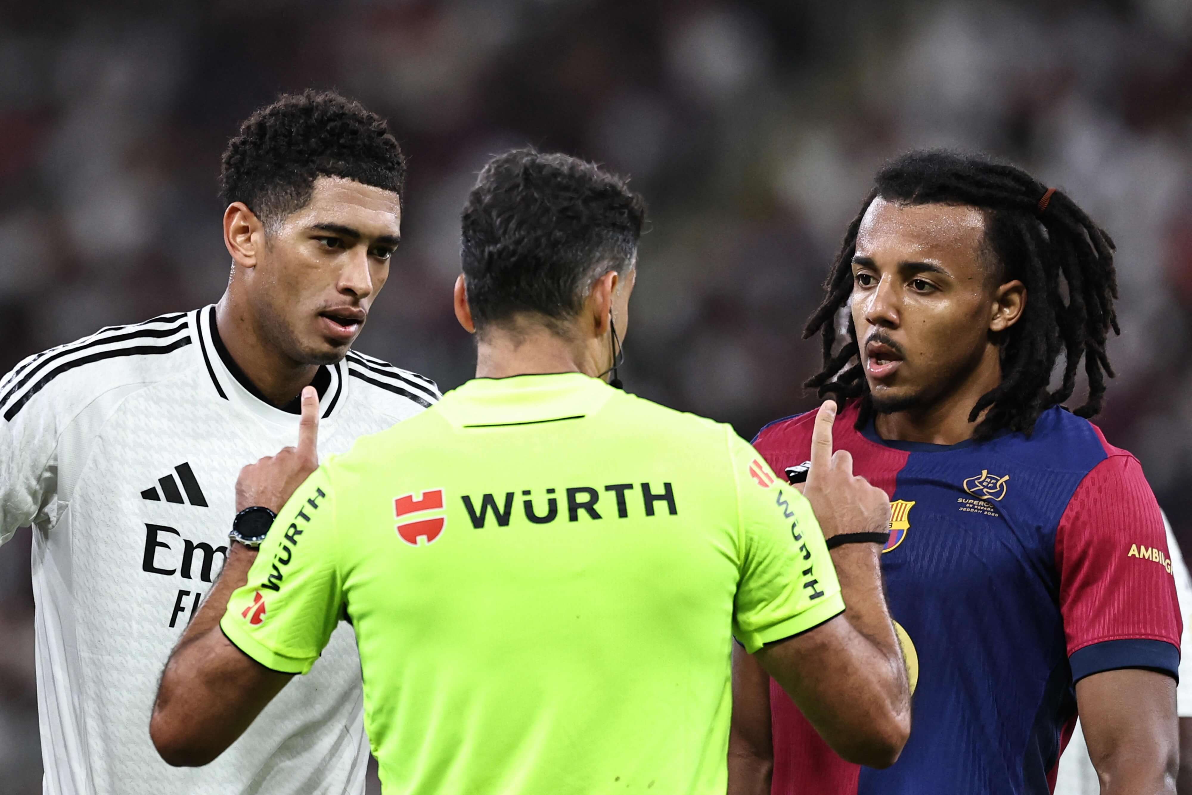 开云体育-包含集结日突围战来临，巴塞罗那围绕国王杯刷新队史纪录，媒体盛赞，纪律约束更严格的词条